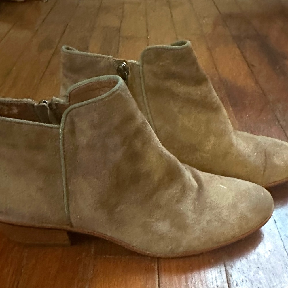 Sam Edelman beige suede bootie 8